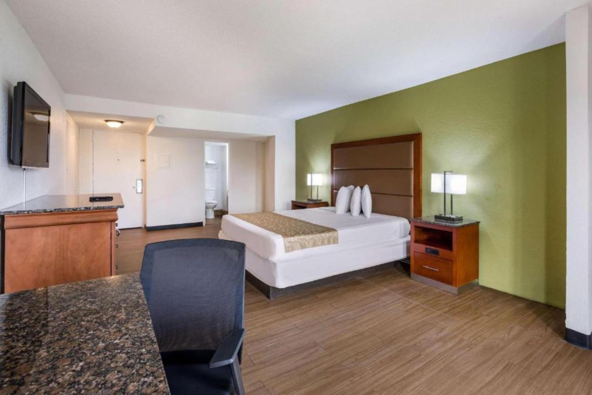 Oyo Hotel Orlando Airport Экстерьер фото