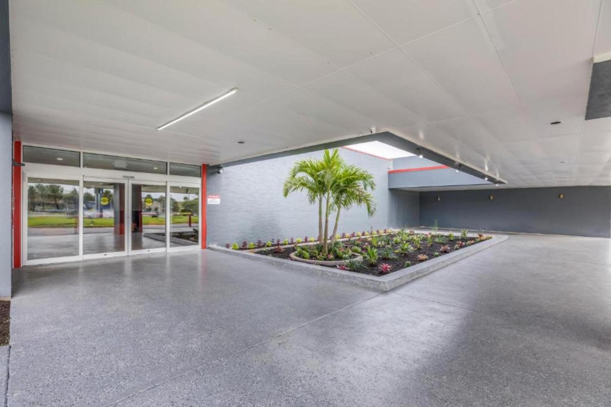 Oyo Hotel Orlando Airport Экстерьер фото