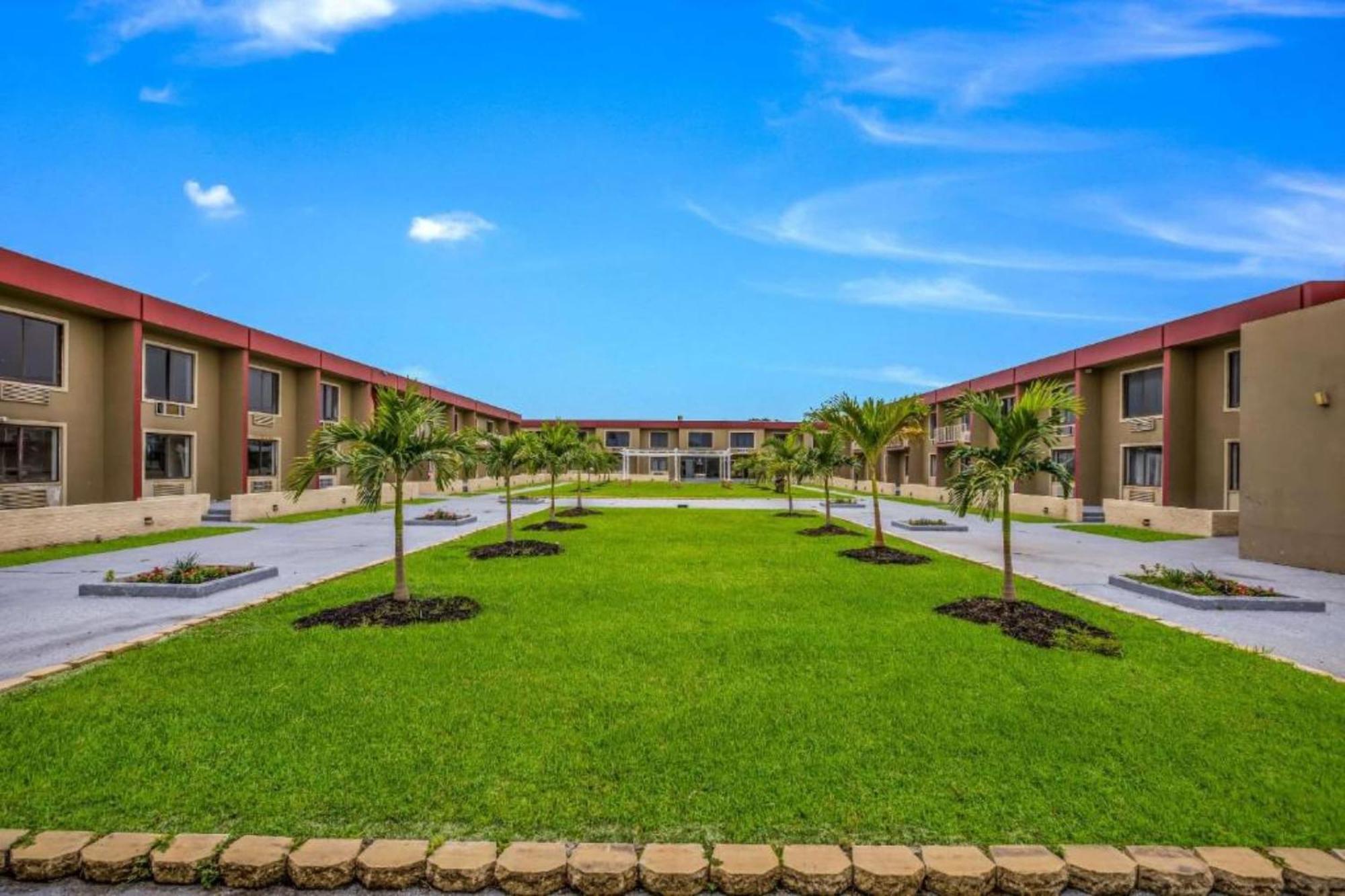 Oyo Hotel Orlando Airport Экстерьер фото